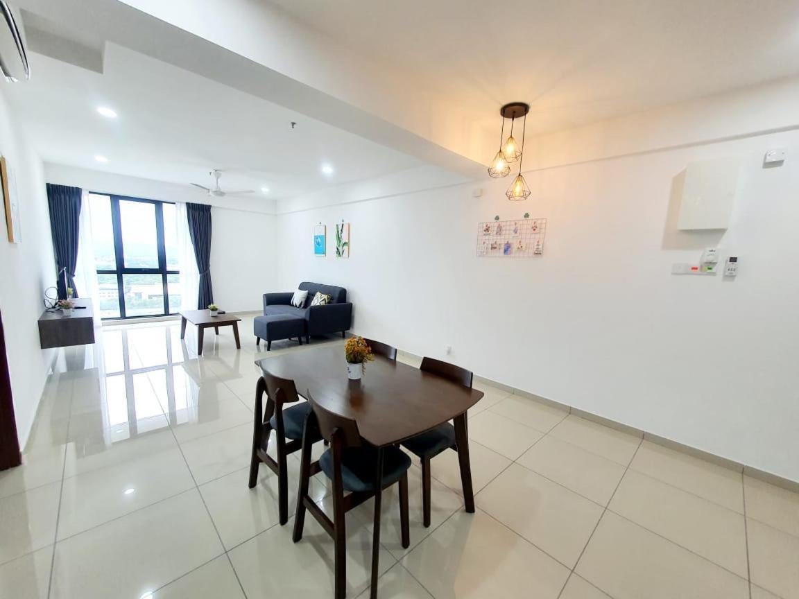 Lovely 2Room Suite6Pax@Sky Condo Juru Sentral Bukit Mertajam Exteriör bild